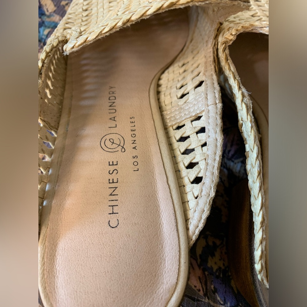 Chinese Laundry Mules  Size 7-1/2 - Picture 4 of 8